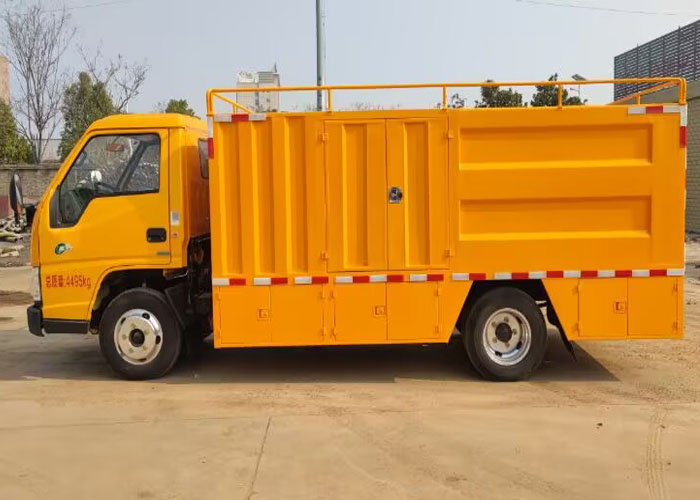 江鈴藍(lán)牌污水處理車